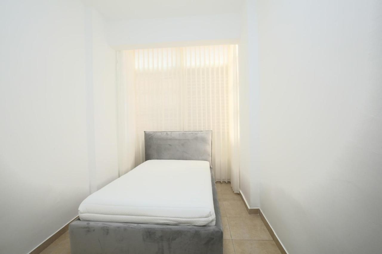 City Center Luxury Apartment In Netanya Eksteriør bilde