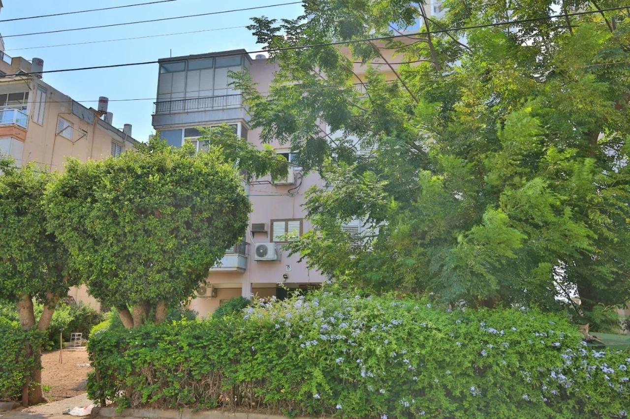 City Center Luxury Apartment In Netanya Eksteriør bilde