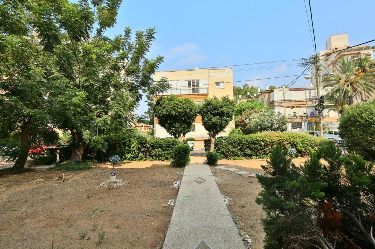 City Center Luxury Apartment In Netanya Eksteriør bilde